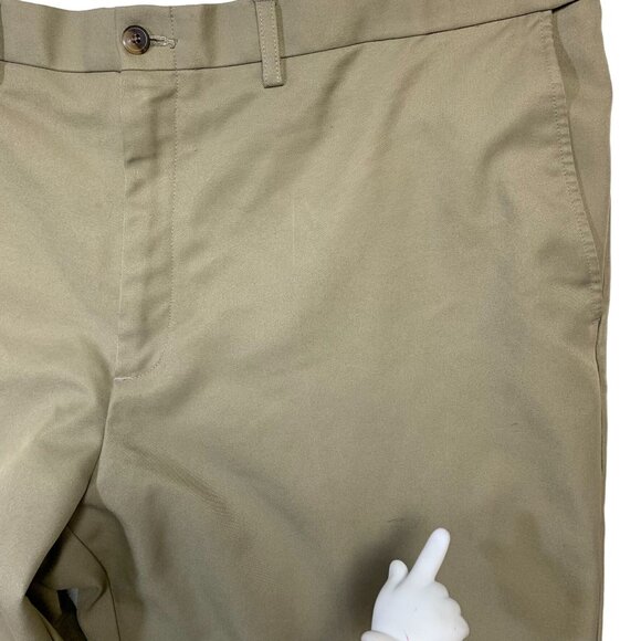 Haggar Mens Classic Fit Khaki Pants Size 44 X 30 Work business professionalEvery - Picture 3 of 9